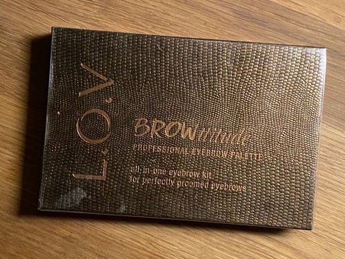 Browtitude professional - browtitude,